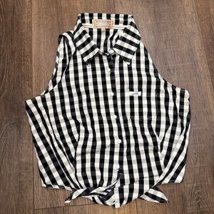 Vintage Guess black and white plaid sleeveless button up tie top